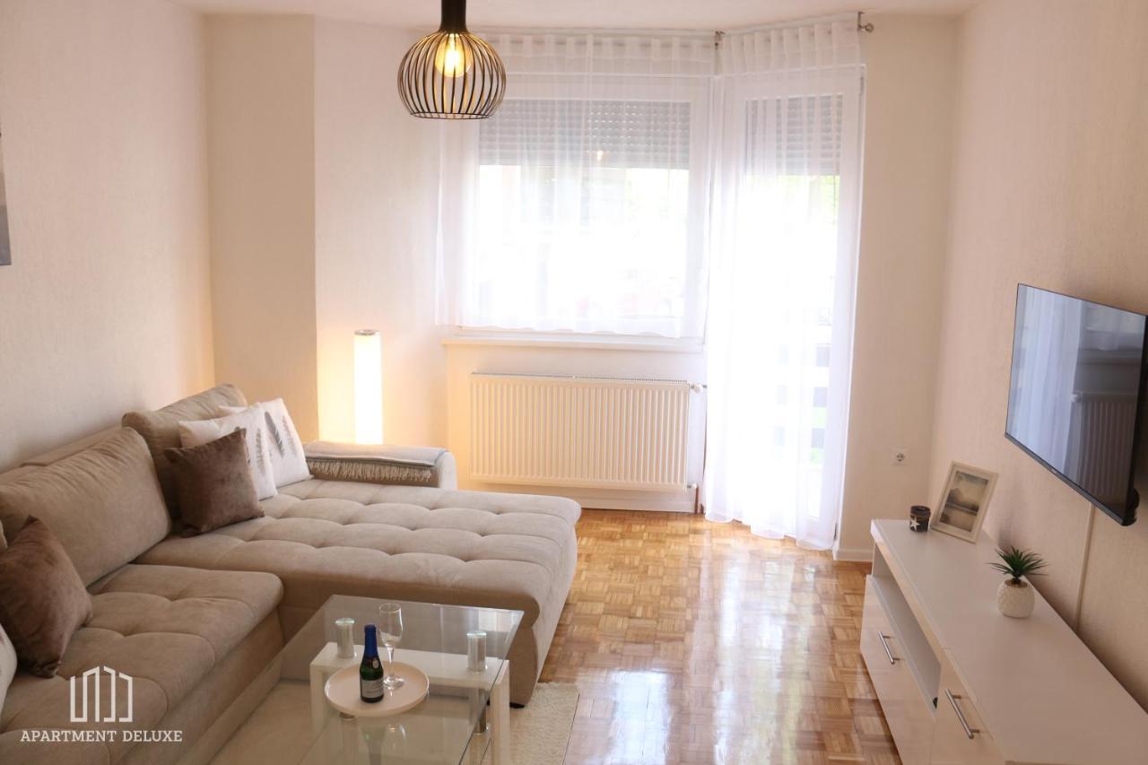 Apartment Deluxe Яйце Екстериор снимка