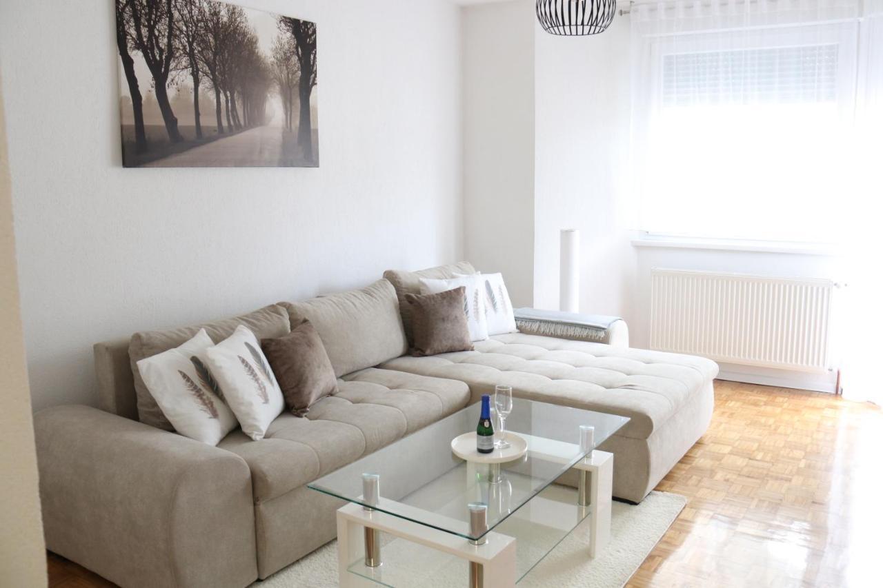 Apartment Deluxe Яйце Екстериор снимка
